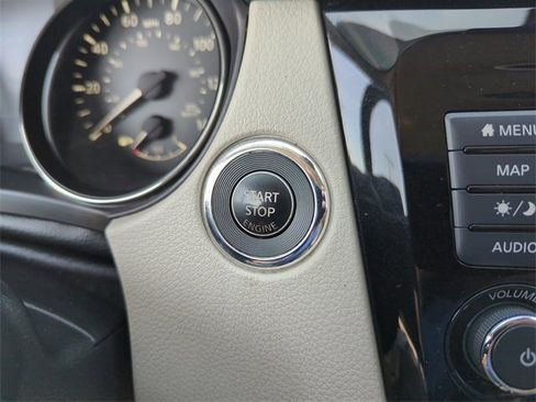 Certified 2019 Nissan Rogue Sport SV w/ Technology Package image 42