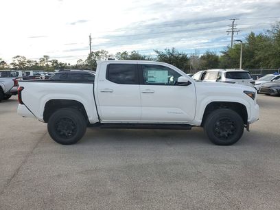New 2025 Toyota Tacoma SR5