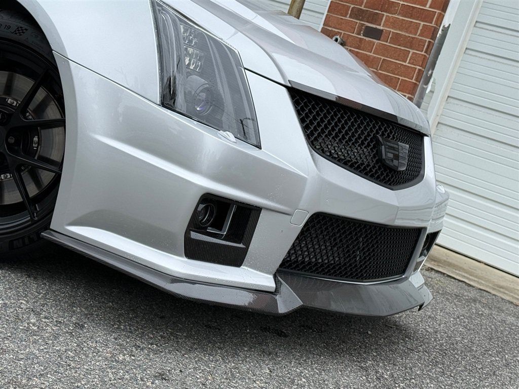 Used 2009 Cadillac CTS V RWD image 30