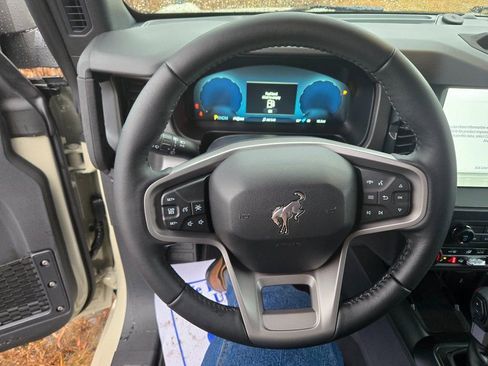 New 2025 Ford Bronco Badlands image 10