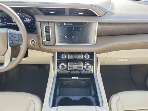 Used 2023 GMC Yukon Denali image 33