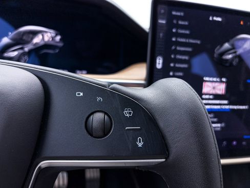 Used 2021 Tesla Model S Plaid image 28