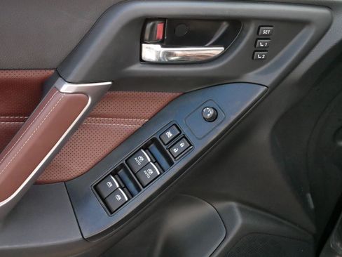 Used 2018 Subaru Forester 2.5i Touring image 19