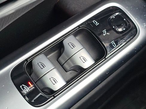 Used 2022 Mercedes-Benz C 300 Sedan image 25