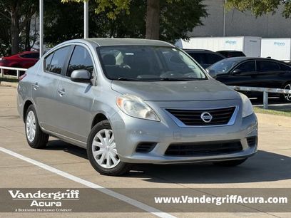 Used 2012 Nissan Versa SV w/ Convenience Pkg