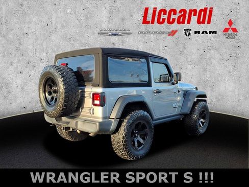 Used 2020 Jeep Wrangler Sport image 4