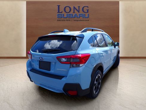 Used 2021 Subaru Crosstrek 2.0i Premium w/ Moonroof Package AWD/4WD image 8