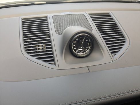 Used 2025 Porsche Macan Turbo image 22