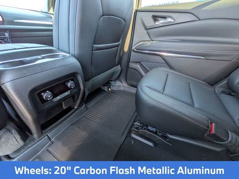 Used 2026 Chevrolet Traverse LT w/ Sun and Wheel Package image 31