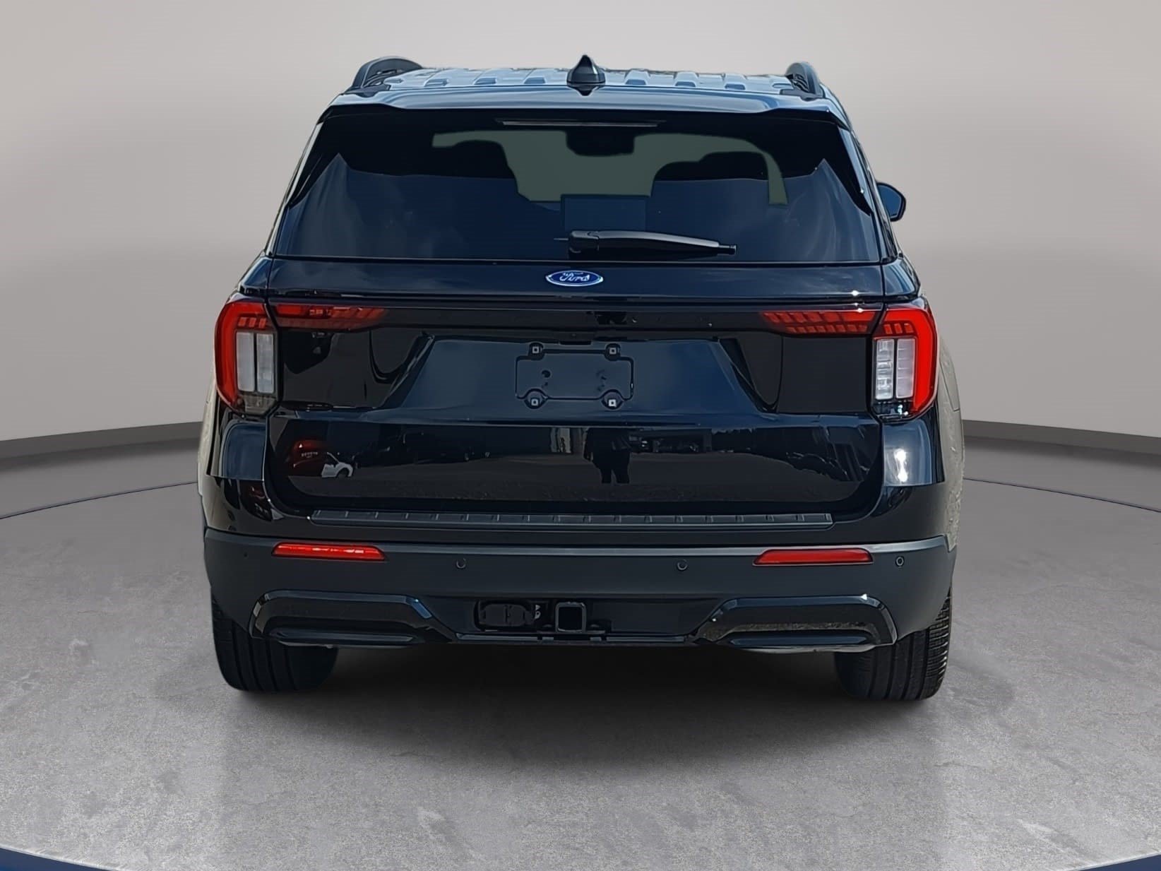 New 2026 Ford Explorer ST-Line w/ ST-Line Street Pack RWD image 6