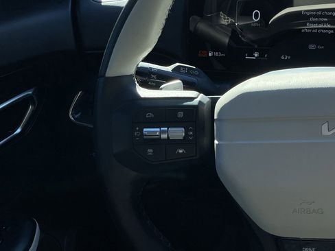 Used 2025 Kia K4 GT-Line image 13