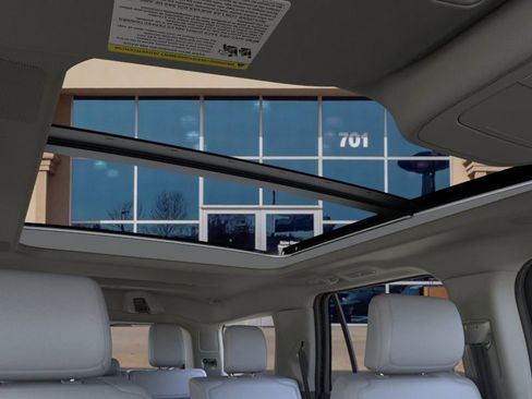 New 2025 Ford Expedition Platinum w/ Driver's Package image 22