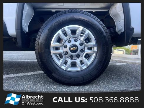 Used 2025 Chevrolet Silverado 2500 LT w/ Convenience Package AWD/4WD image 30