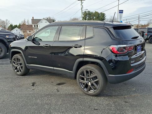 New 2026 Jeep Compass Limited image 4