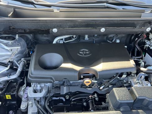 Used 2024 Toyota RAV4 LE image 29