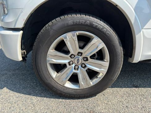Used 2016 Ford F150 Platinum w/ Equipment Group 701A Luxury RWD image 10