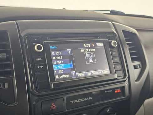 Used 2015 Toyota Tacoma PreRunner w/ Convenience Package RWD image 26