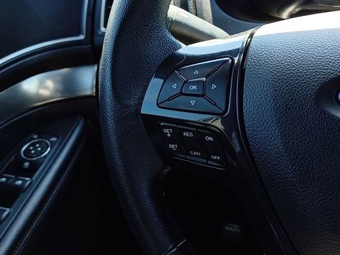 Used 2019 Ford Explorer XLT AWD/4WD image 16