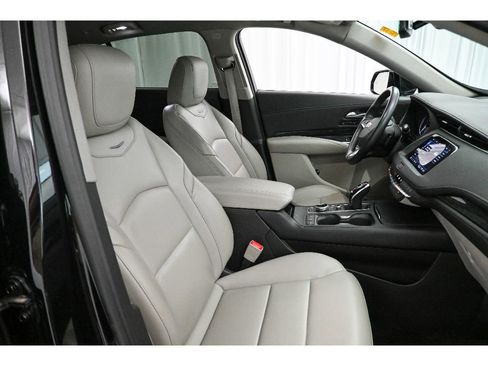 Certified 2023 Cadillac XT4 Premium Luxury image 15