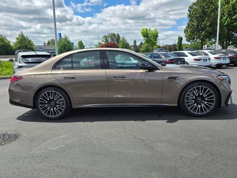 New 2026 Mercedes-Benz E 53 AMG e 4MATIC Sedan image 7