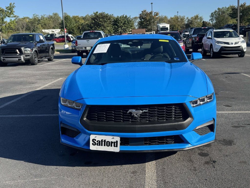 Used 2024 Ford Mustang Coupe RWD image 7