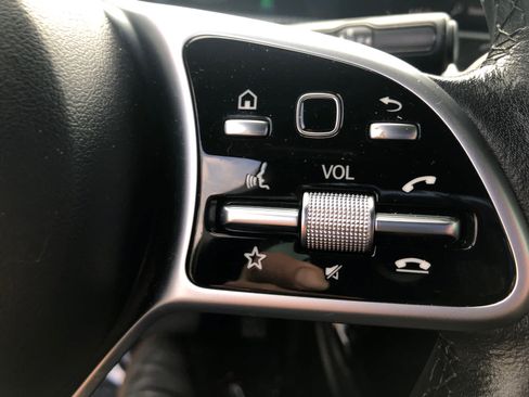 Used 2019 Mercedes-Benz A 220 image 8