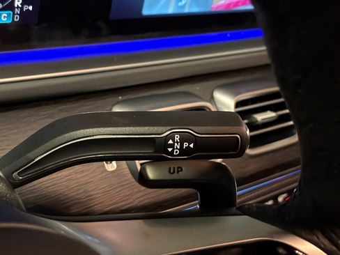 New 2026 Mercedes-Benz GLE 63 AMG S image 21