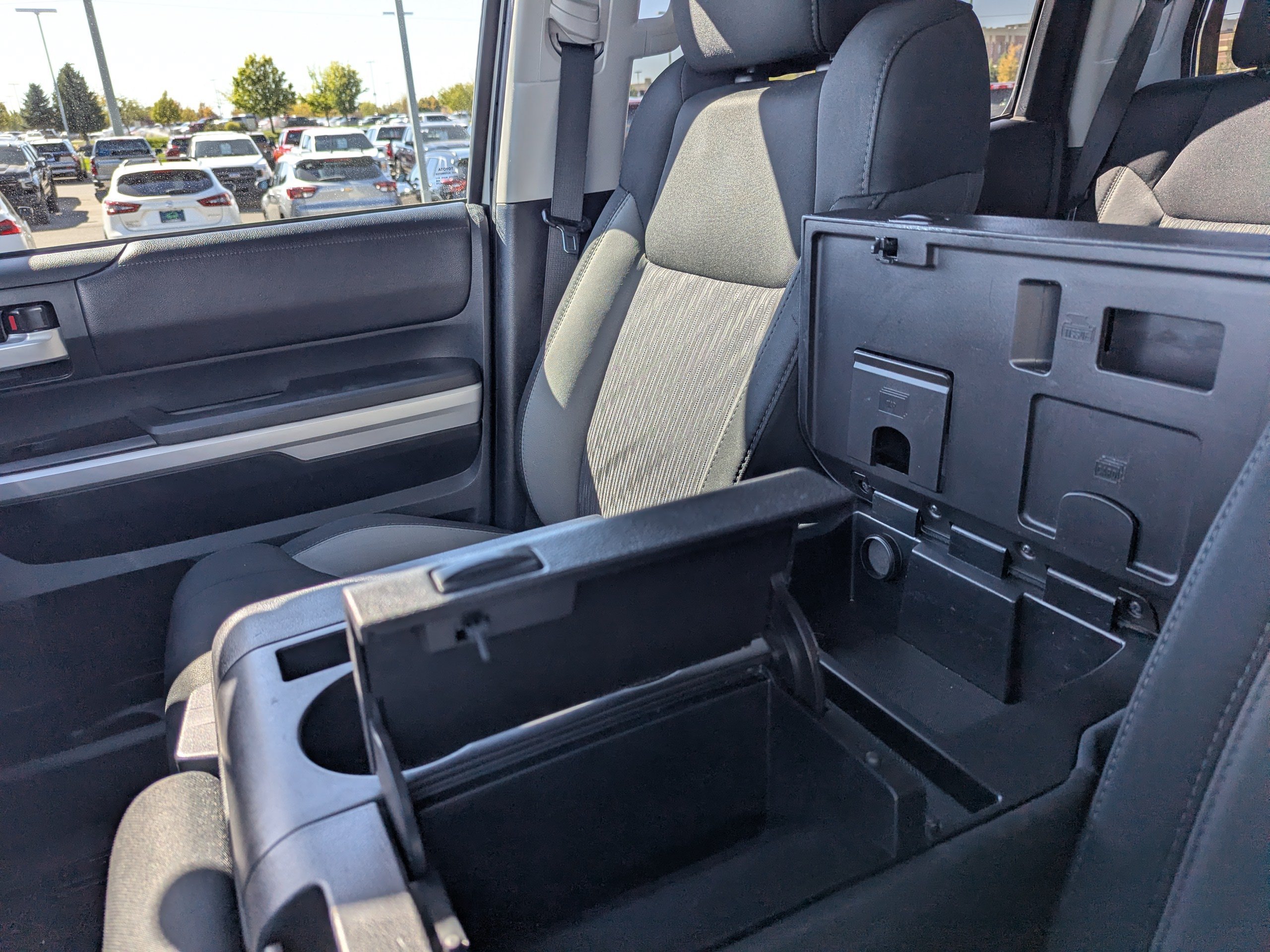Used 2018 Toyota Tundra SR5 w/ TRD Off Road Package AWD/4WD image 25