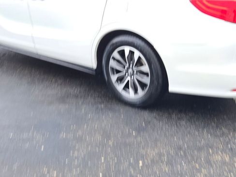 Used 2023 Honda Odyssey EX-L image 14