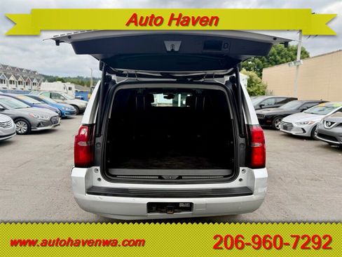 Used 2017 Chevrolet Suburban LT AWD/4WD image 8