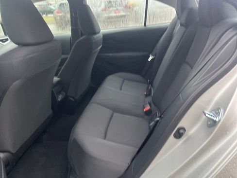 Used 2025 Toyota Corolla LE image 25