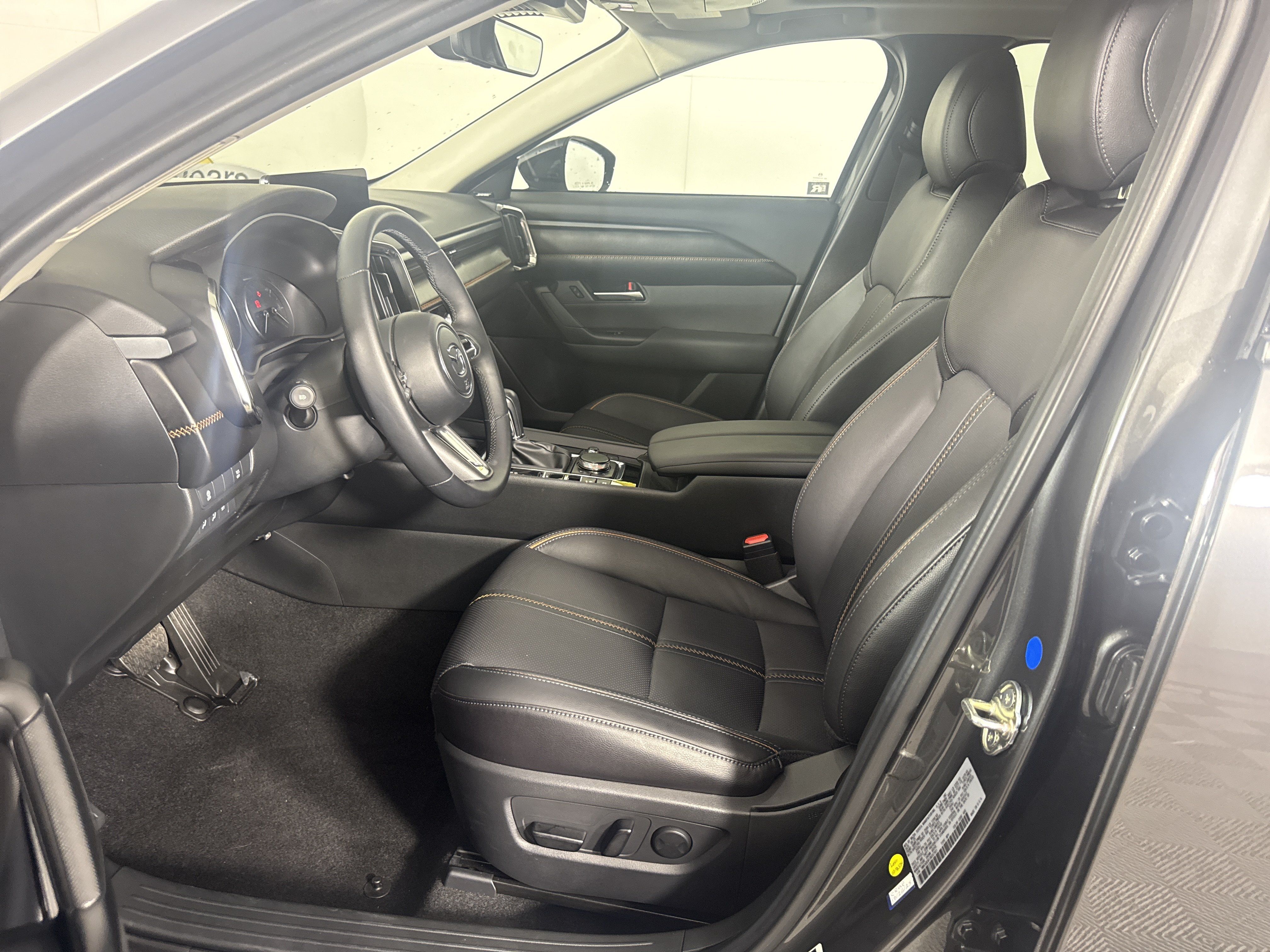 Certified 2025 MAZDA CX-50 AWD 2.5 S w/ Cargo Package image 11
