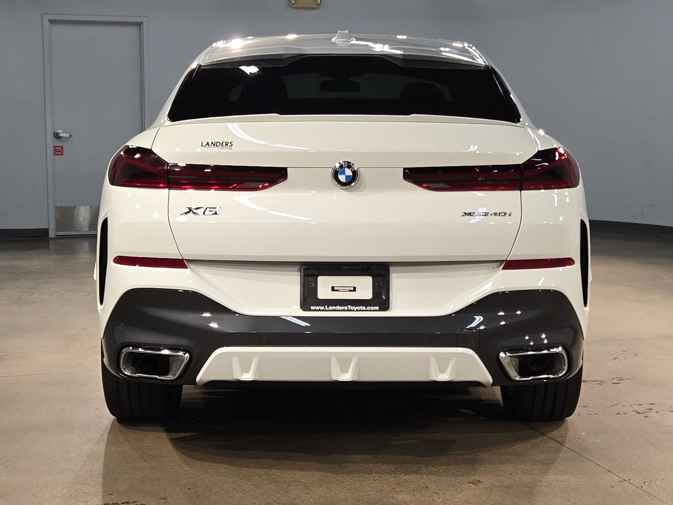 Used 2024 BMW X6 xDrive40i w/ Premium Package AWD/4WD image 6
