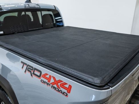 Used 2021 Toyota Tacoma TRD Off-Road image 33