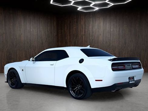 Used 2022 Dodge Challenger R/T Scat Pack RWD image 6