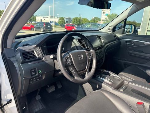 Used 2023 Honda Ridgeline RTL-E image 11