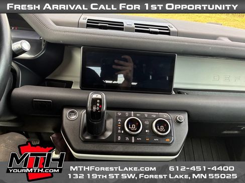 Used 2021 Land Rover Defender 90 First Edition AWD/4WD image 11