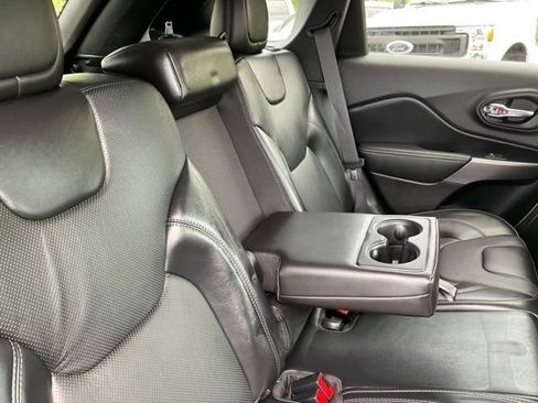 Used 2020 Jeep Cherokee Limited AWD/4WD image 48