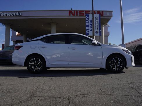 New 2025 Nissan Sentra SV image 3