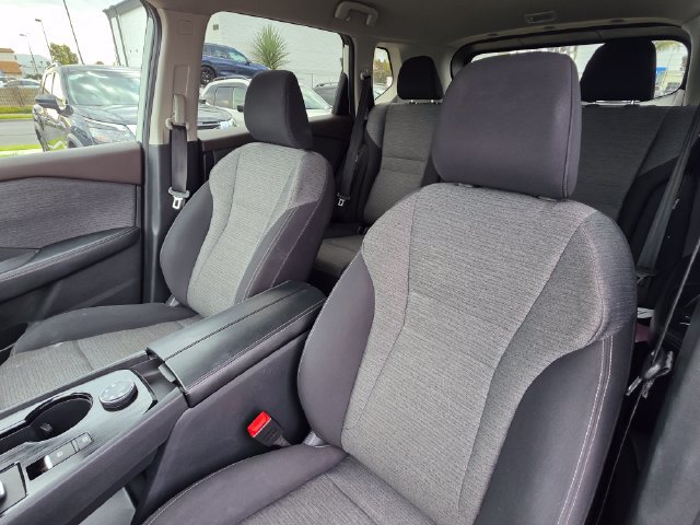 Used 2023 Nissan Rogue SV AWD/4WD image 13