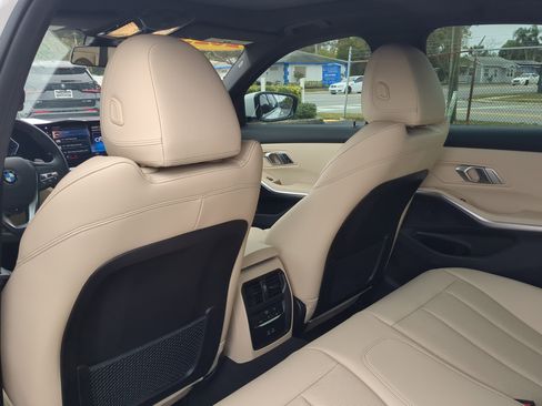 Used 2023 BMW 330i 330i w/ Convenience Package image 10