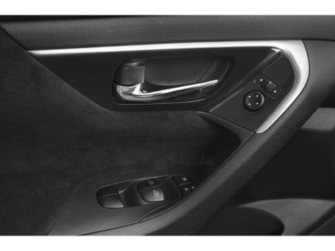 Used 2015 Nissan Altima 2.5 SV FWD image 22