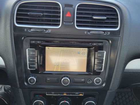 Used 2012 Volkswagen GTI 2-Door FWD image 18
