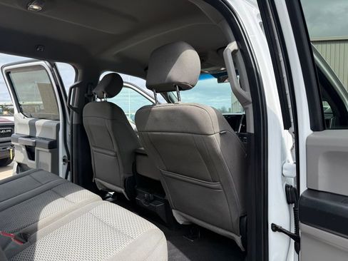 Used 2019 Ford F250 XLT w/ Snow Plow Prep Package image 18