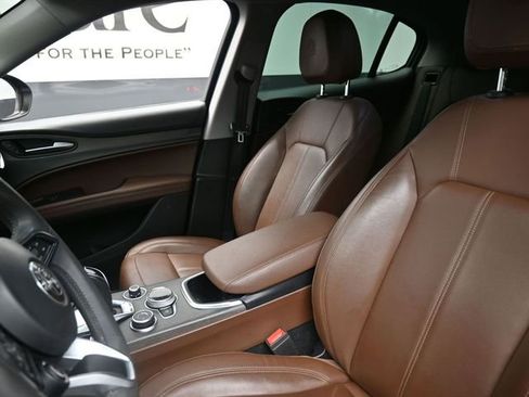 Used 2020 Alfa Romeo Stelvio Ti image 16