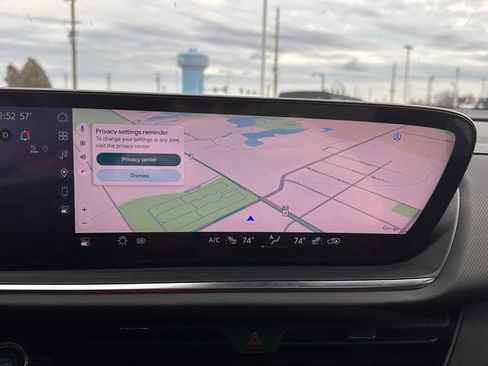 Used 2025 Buick Envision Preferred image 37