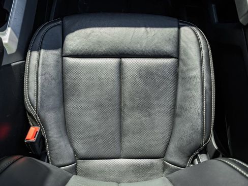 Used 2019 Ford F150 Lariat w/ Equipment Group 502A Luxury image 40