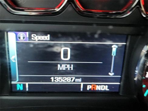 Used 2017 GMC Yukon XL SLT image 38