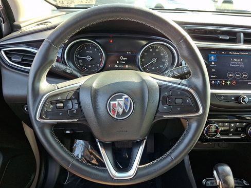 Used 2021 Buick Encore GX Essence AWD/4WD image 19