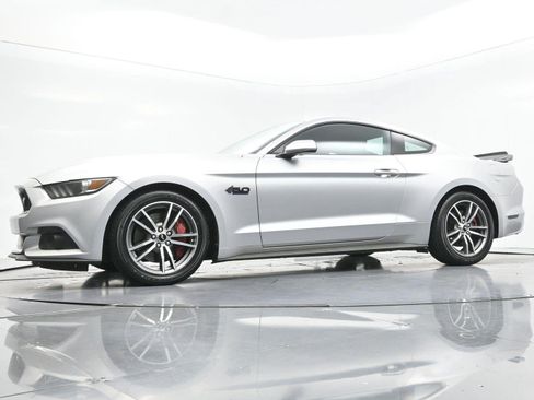 Used 2015 Ford Mustang GT RWD image 48